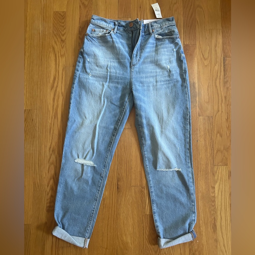 NWT LOFT High Waist Boyfriend Jeans in size 26 / 2
